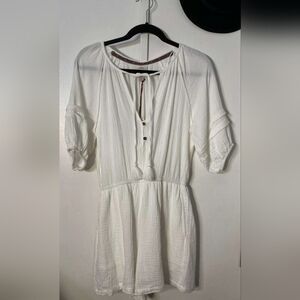 Knox Rose - White Romper - NWT - Size SMALL
